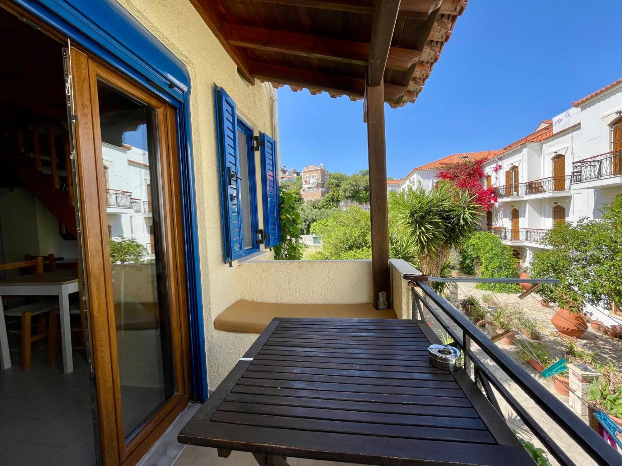 Jimmy'S Place Ormos  Екстер'єр фото