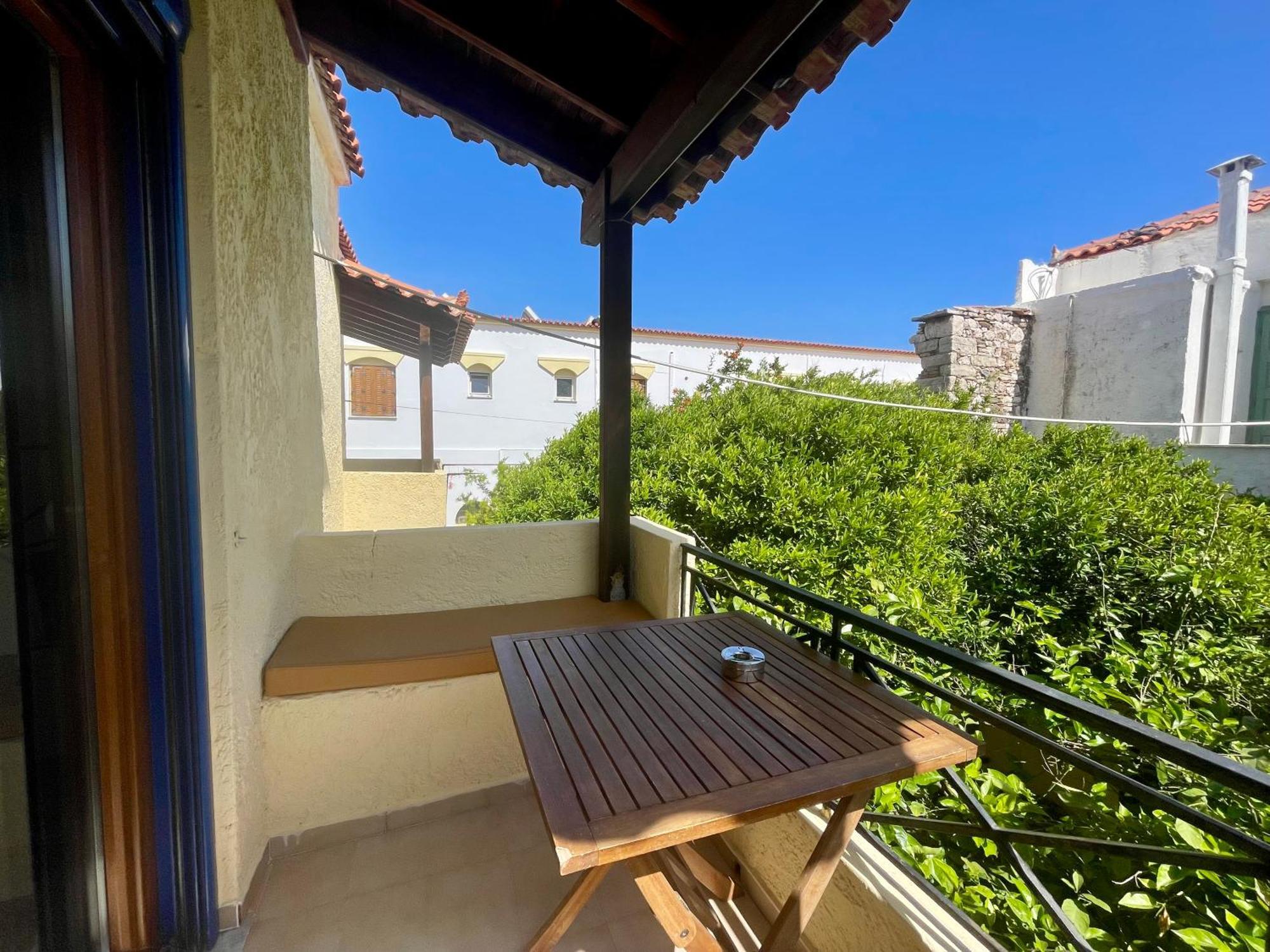 Jimmy'S Place Ormos  Екстер'єр фото