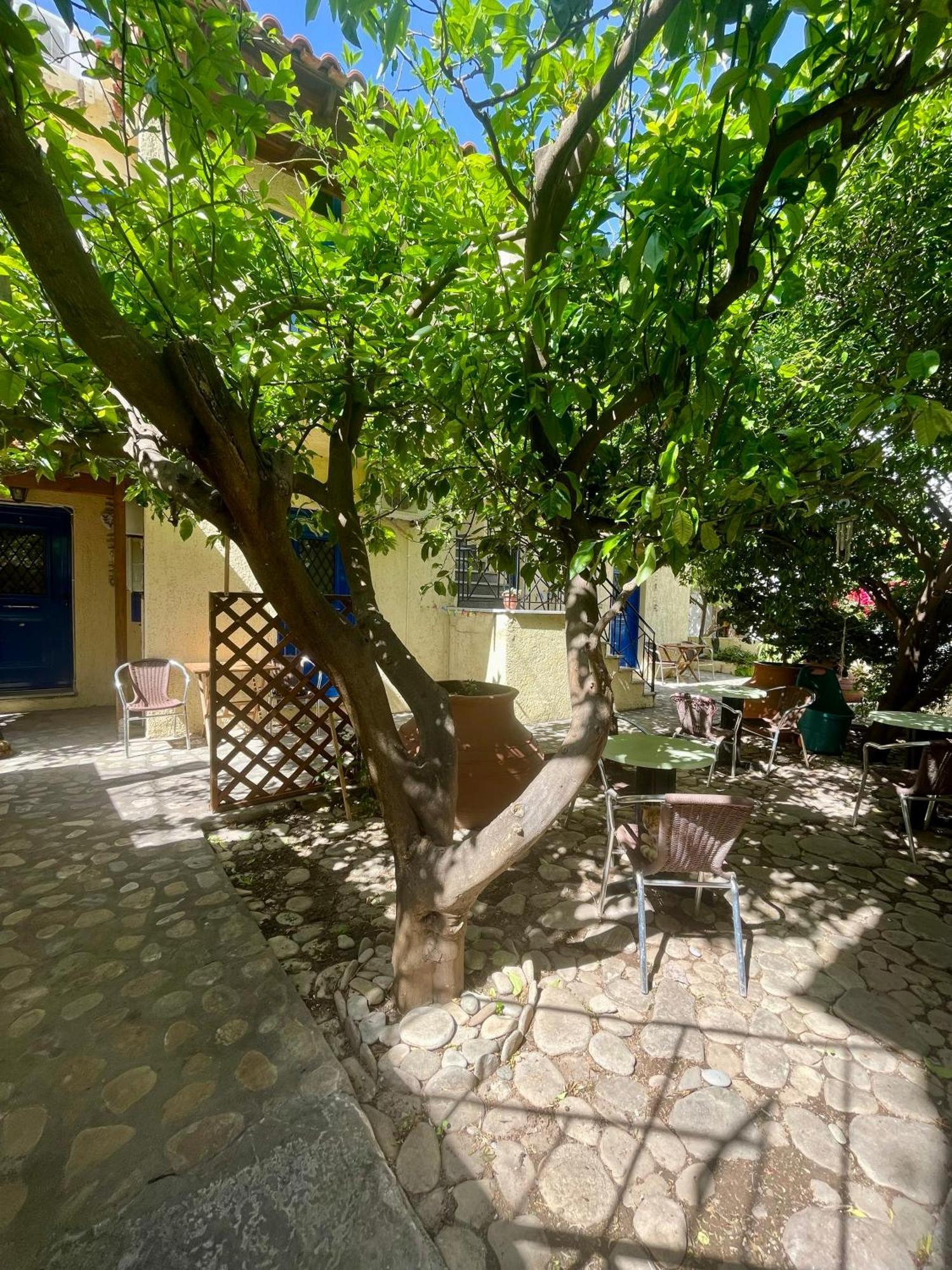Jimmy'S Place Ormos  Екстер'єр фото