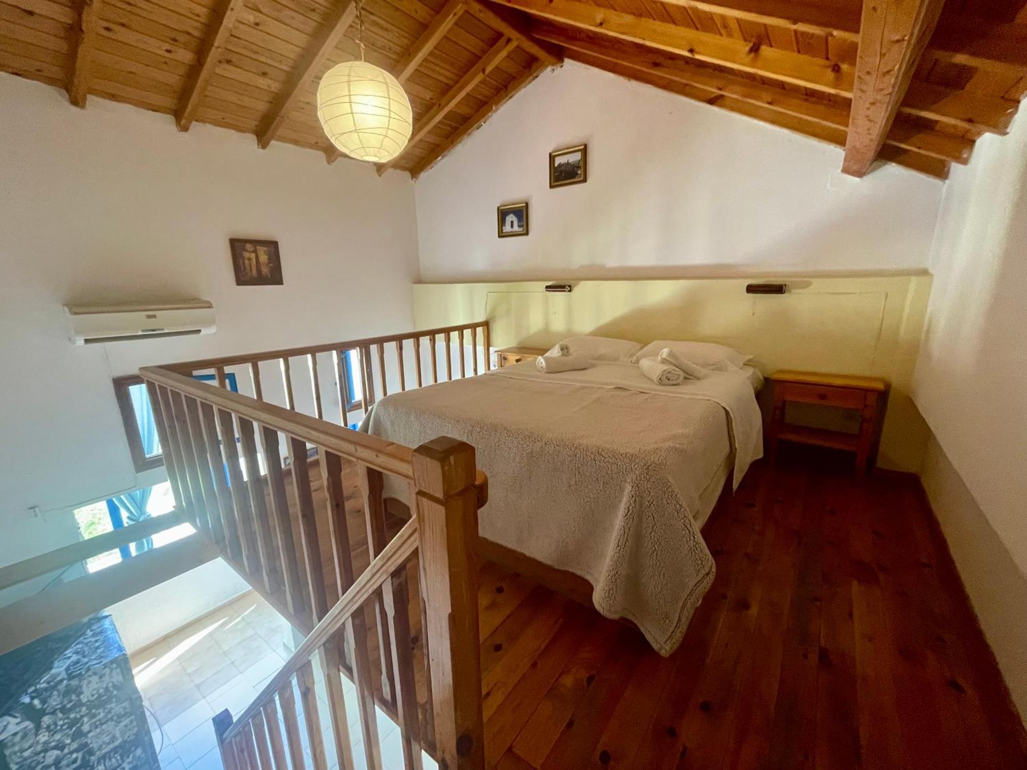 Jimmy'S Place Ormos  Екстер'єр фото