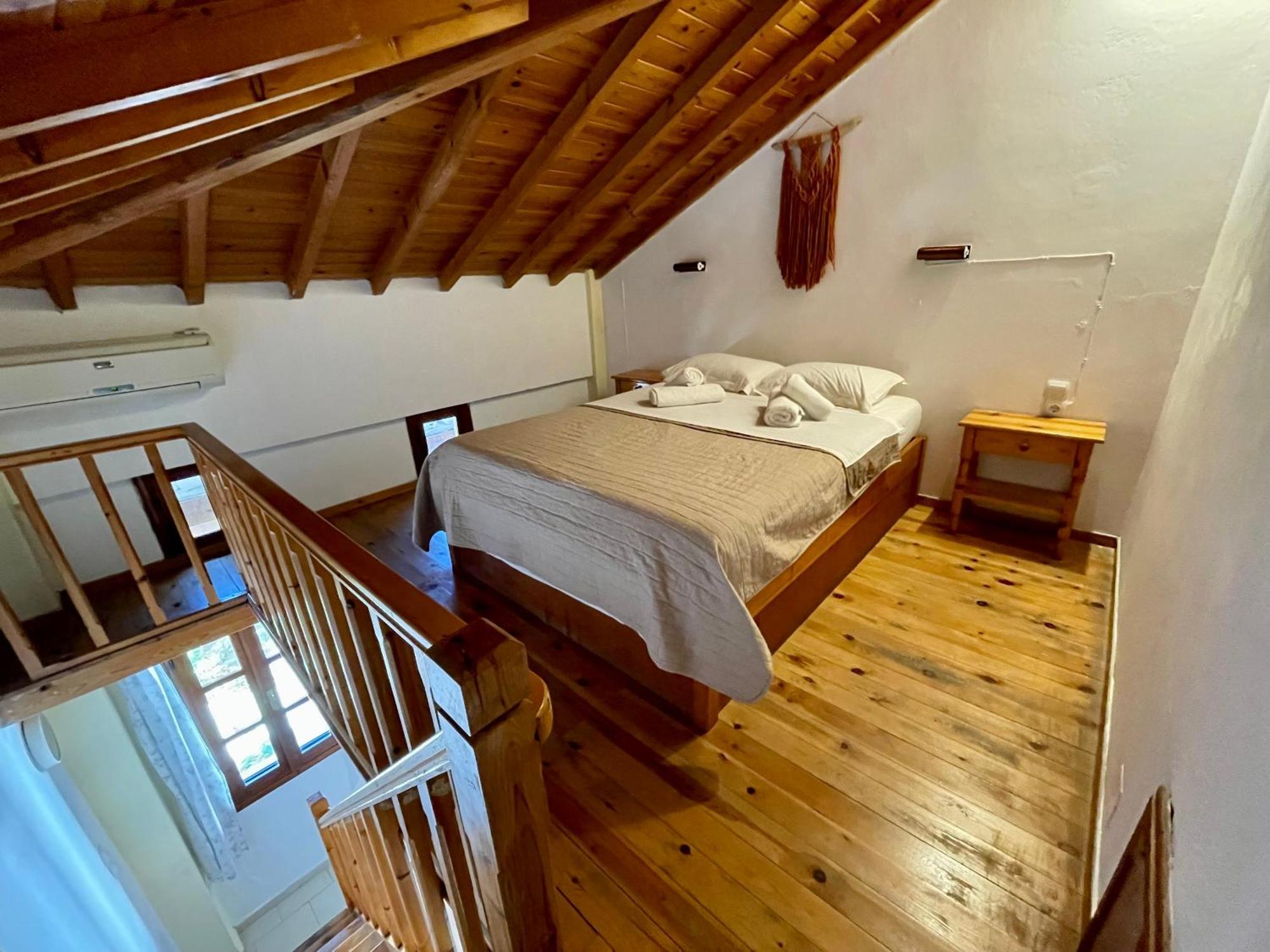 Jimmy'S Place Ormos  Екстер'єр фото
