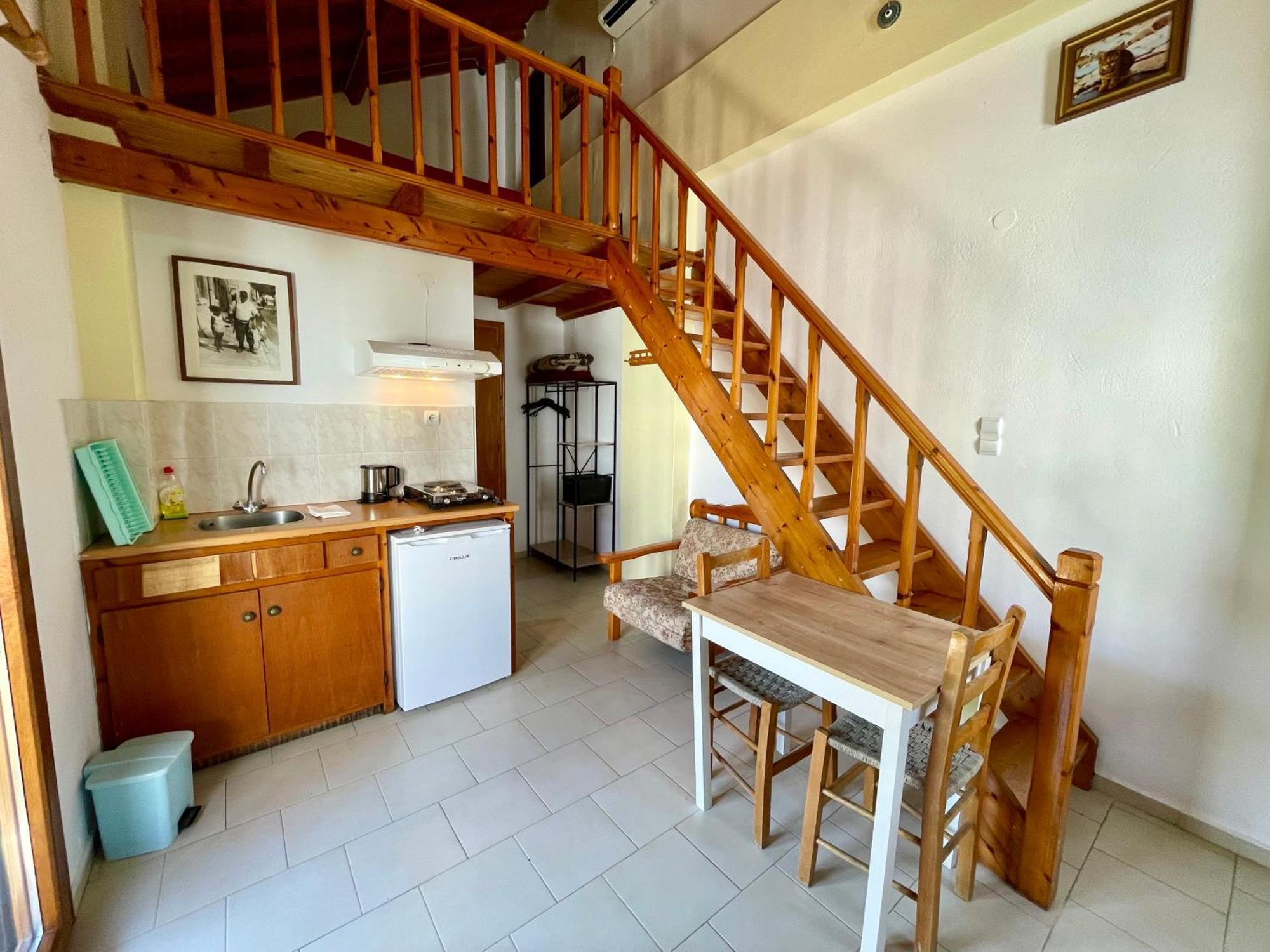 Jimmy'S Place Ormos  Екстер'єр фото