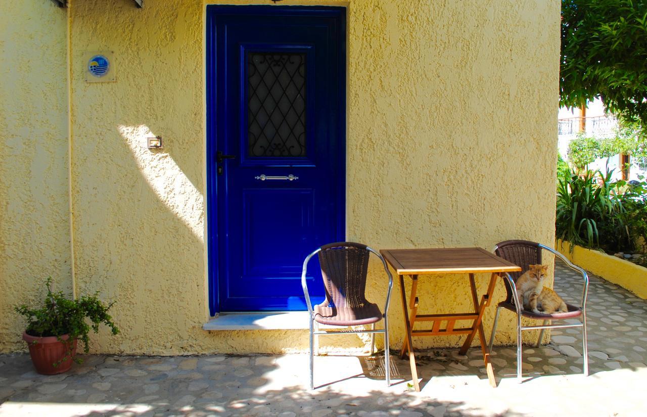Jimmy'S Place Ormos  Екстер'єр фото
